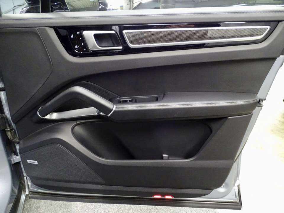 porsche-cayenne-turbo-s-e-hybrid-2020-gasolina-3996cc
