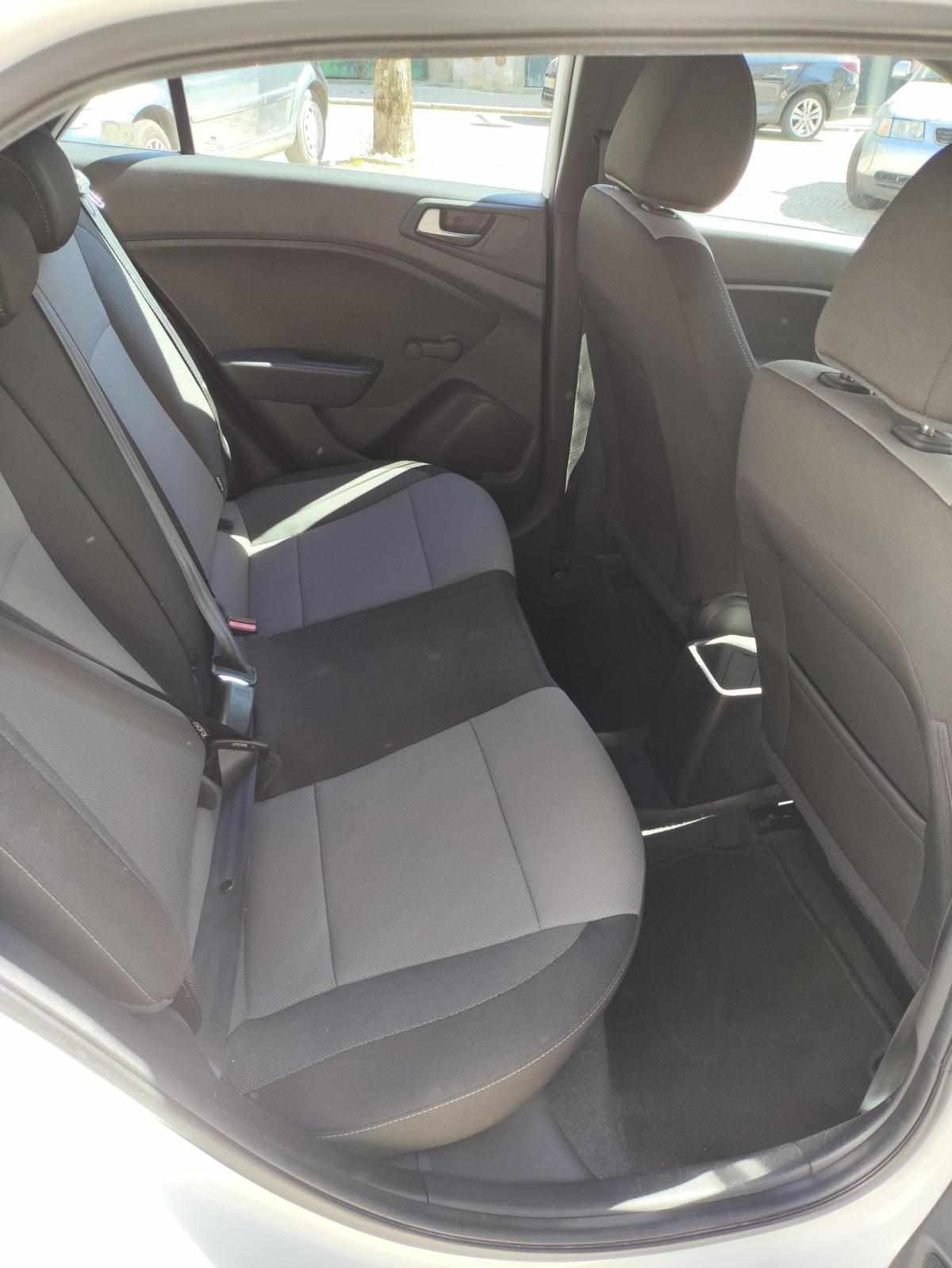 hyundai-i20-1-1-75cv-2017-diesel-1120cc