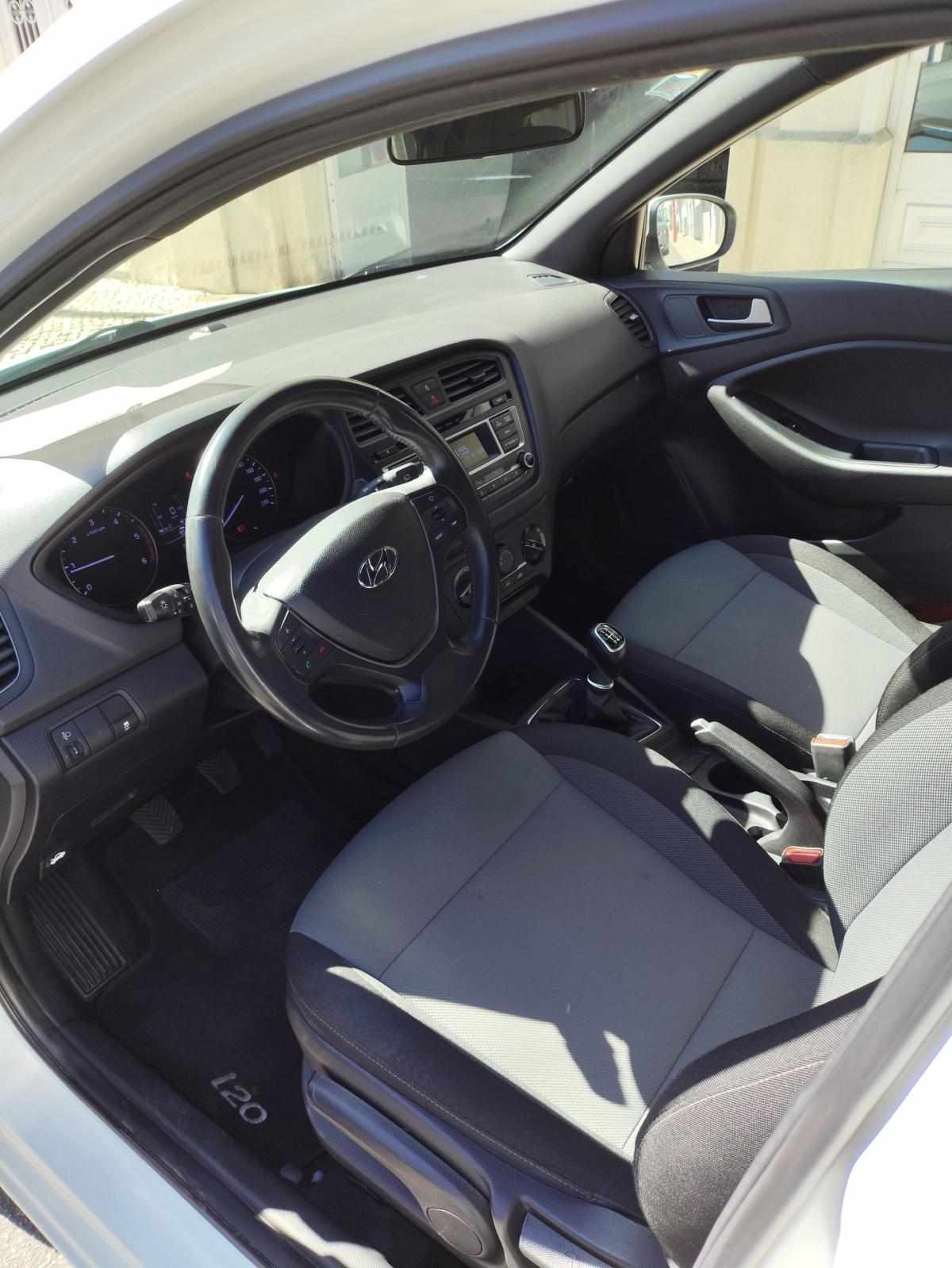 hyundai-i20-1-1-75cv-2017-diesel-1120cc