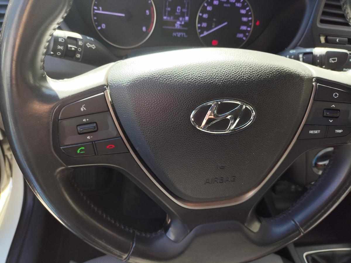 hyundai-i20-1-1-75cv-2017-diesel-1120cc