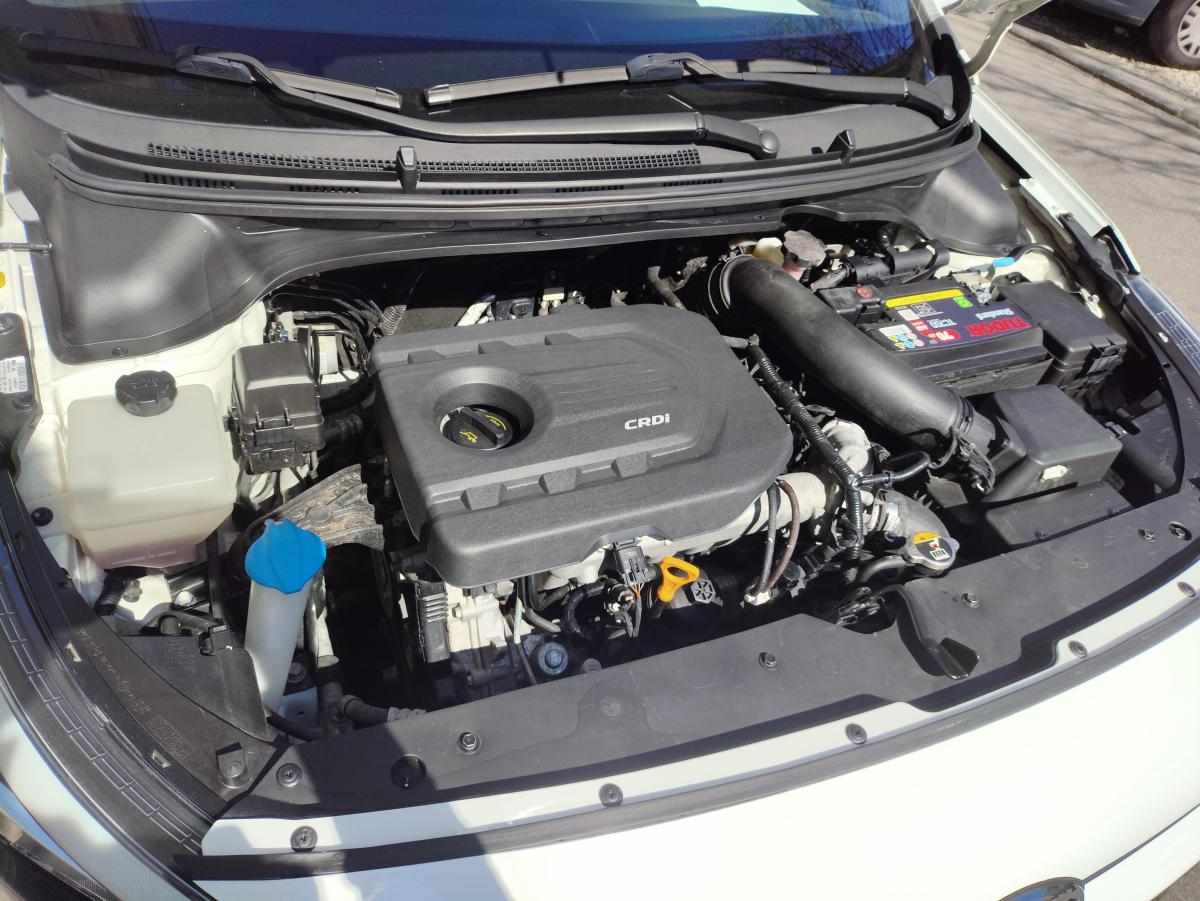 hyundai-i20-1-1-75cv-2017-diesel-1120cc