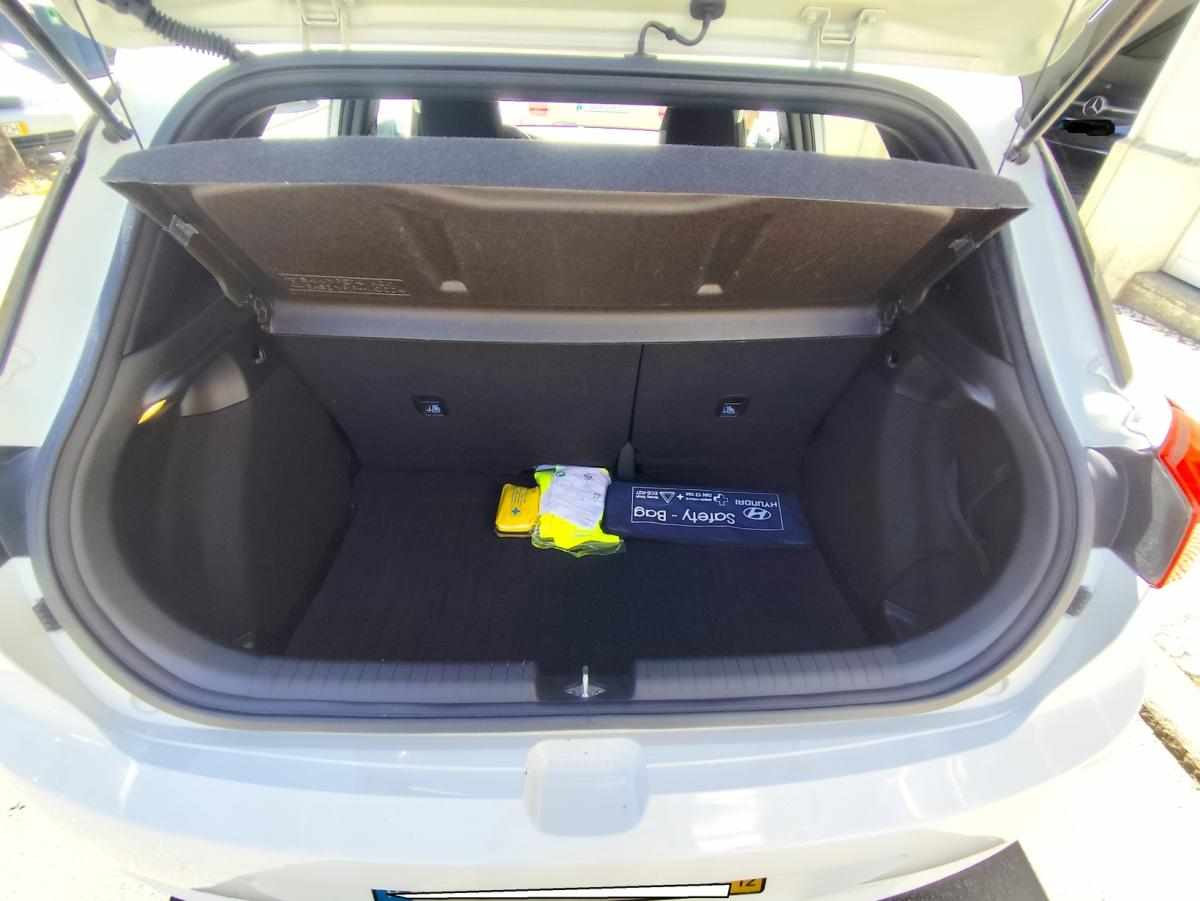hyundai-i20-1-1-75cv-2017-diesel-1120cc