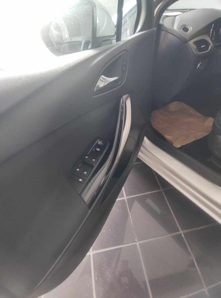 opel-astra-sport-tourer-2018-diesel-1598cc