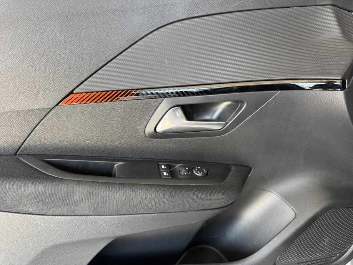 peugeot-208-2020-gasolina-1199cc