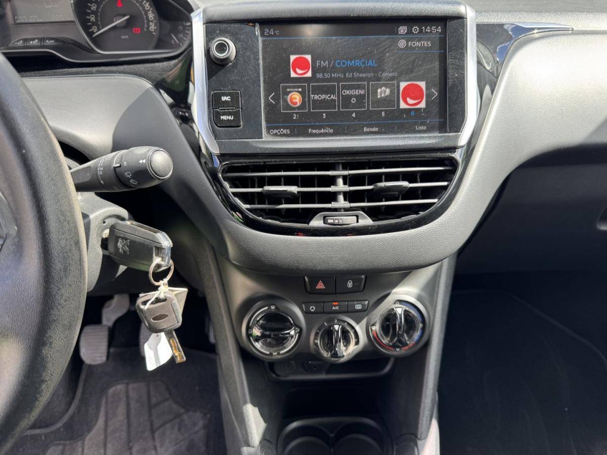 peugeot-208-2018-diesel-1499cc