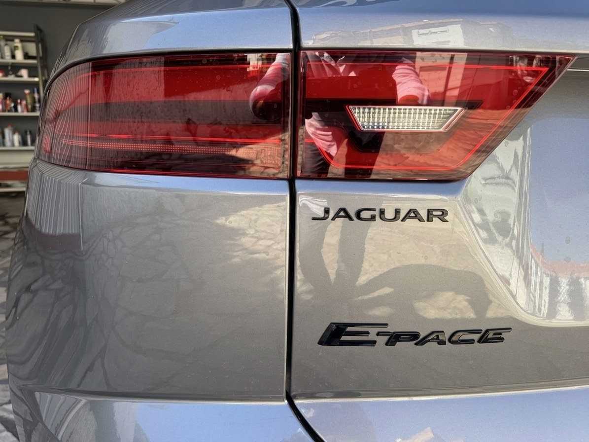 jaguar-e-pace-2023-hibrido-1498cc