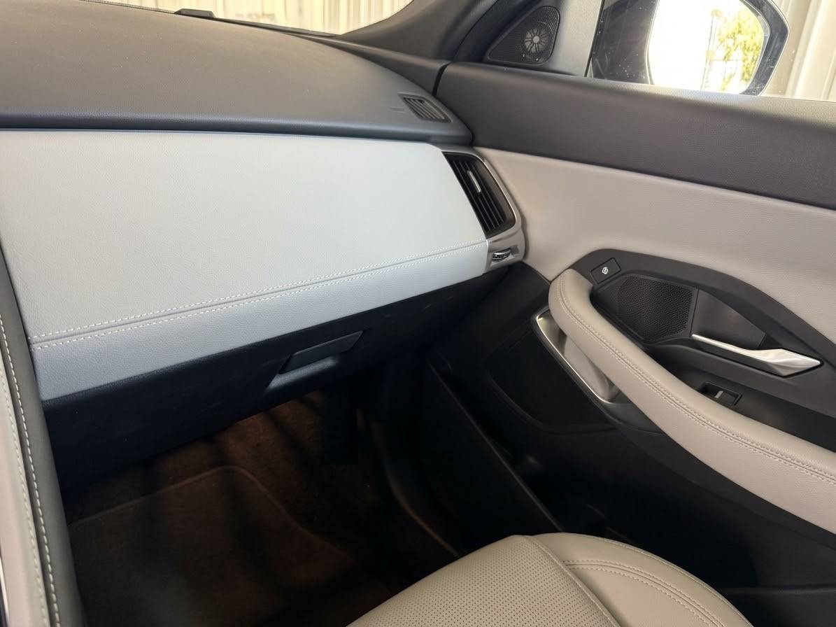 jaguar-e-pace-2023-hibrido-1498cc