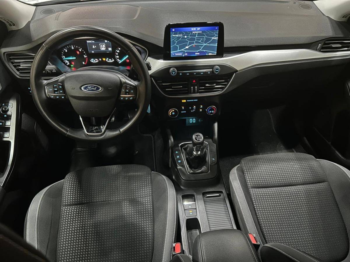 ford-focus-2022-diesel-1499cc
