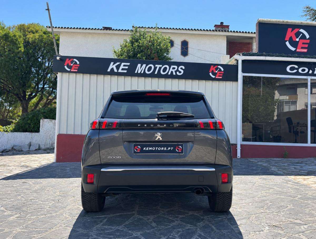 peugeot-2008-2022-gasolina-1199cc