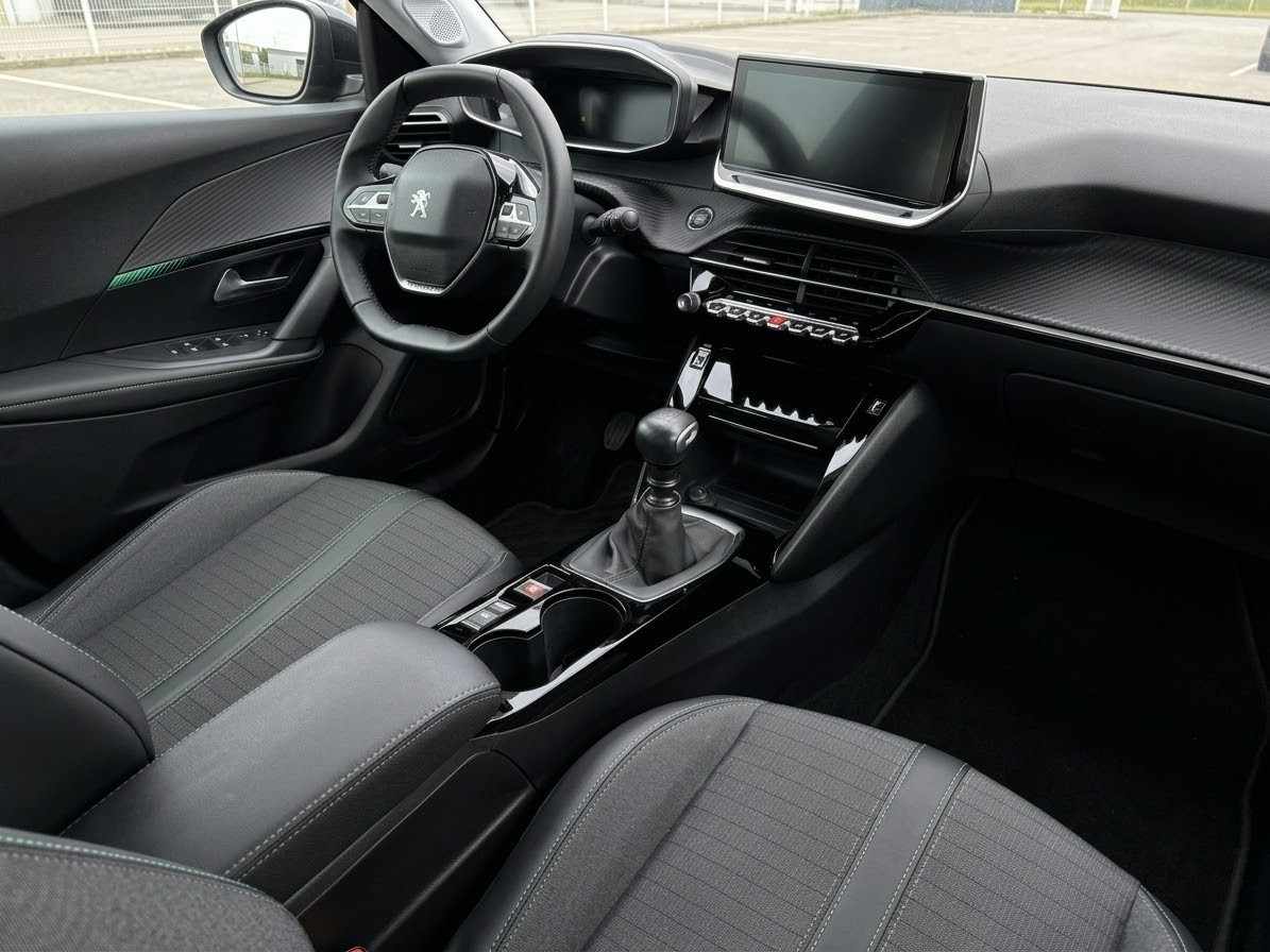 peugeot-2008-2022-gasolina-1199cc
