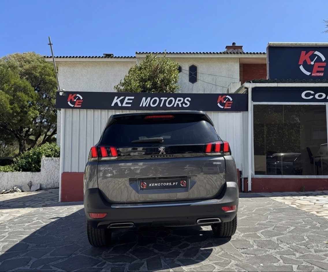 peugeot-5008-2019-diesel-1499cc