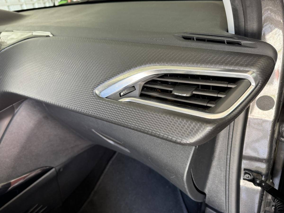 peugeot-2008-2019-gasolina-1199cc