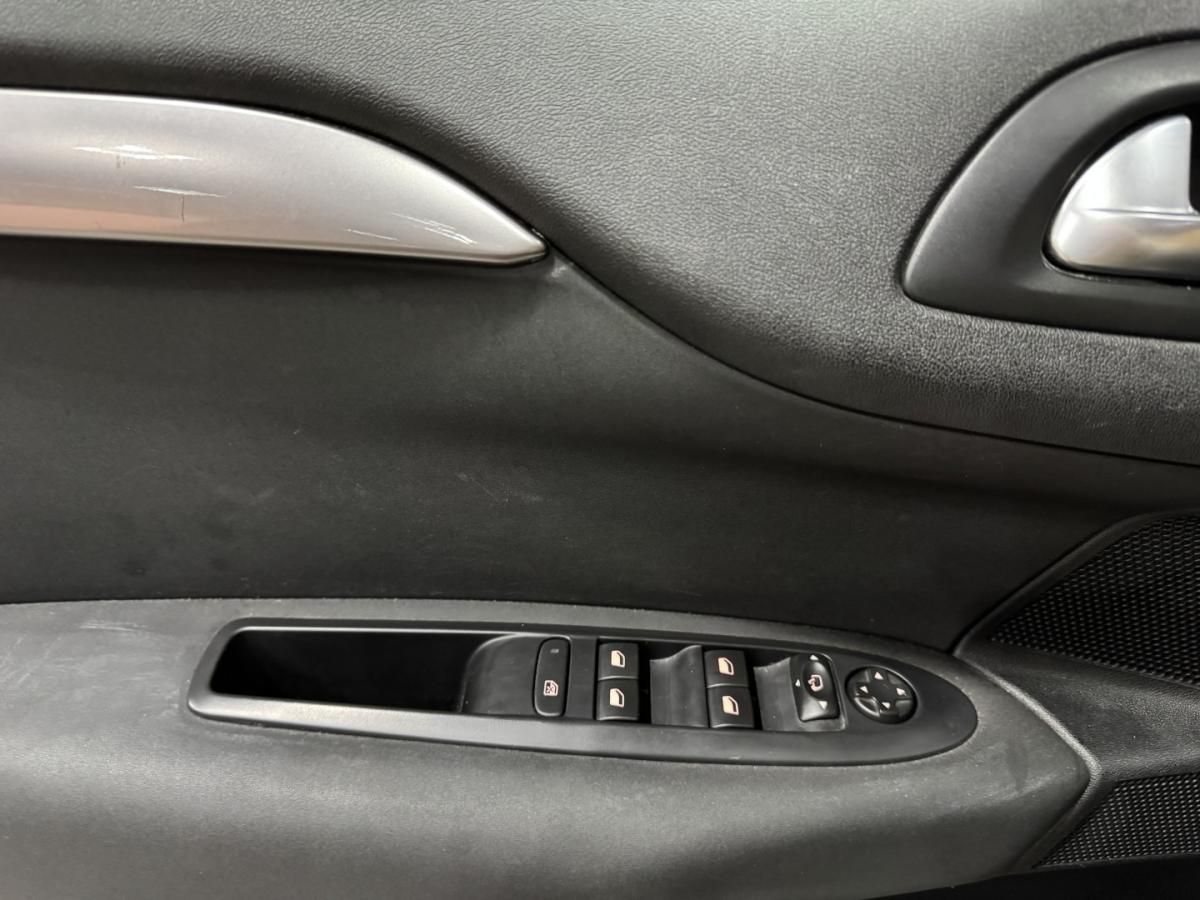 citroen-c4-2017-diesel-1560cc