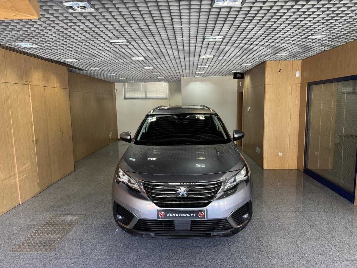 peugeot-5008-2018-diesel-1499cc