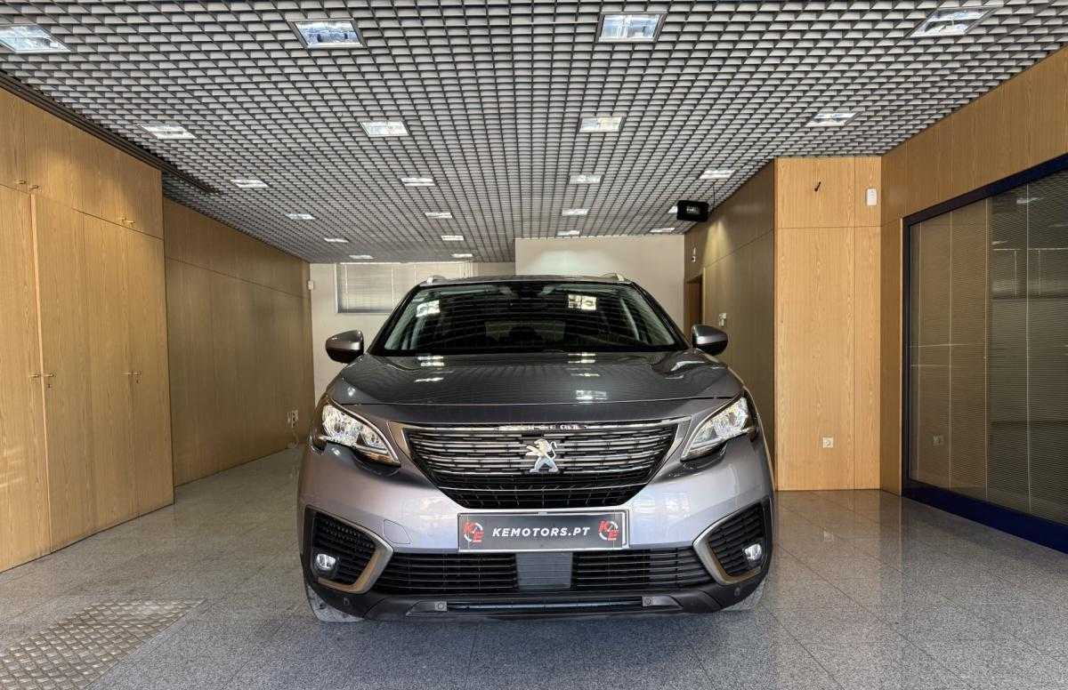 peugeot-5008-2018-diesel-1499cc