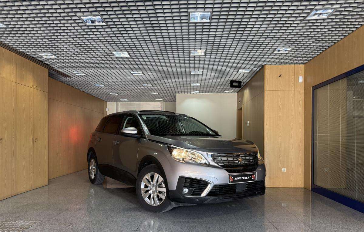 peugeot-5008-2018-diesel-1499cc