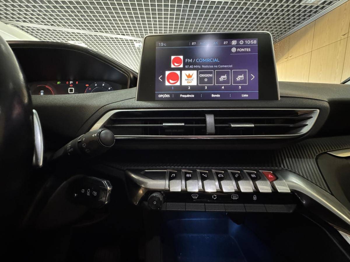 peugeot-5008-2018-diesel-1499cc