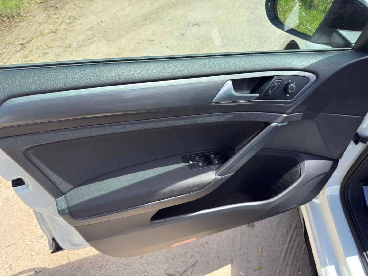 volkswagen-golf-2019-gasolina-999cc