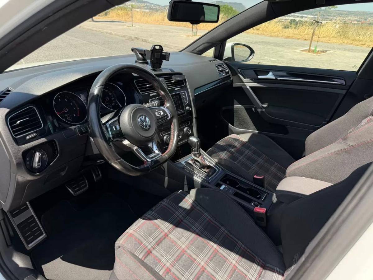 volkswagen-golf-2013-gasolina-1984cc