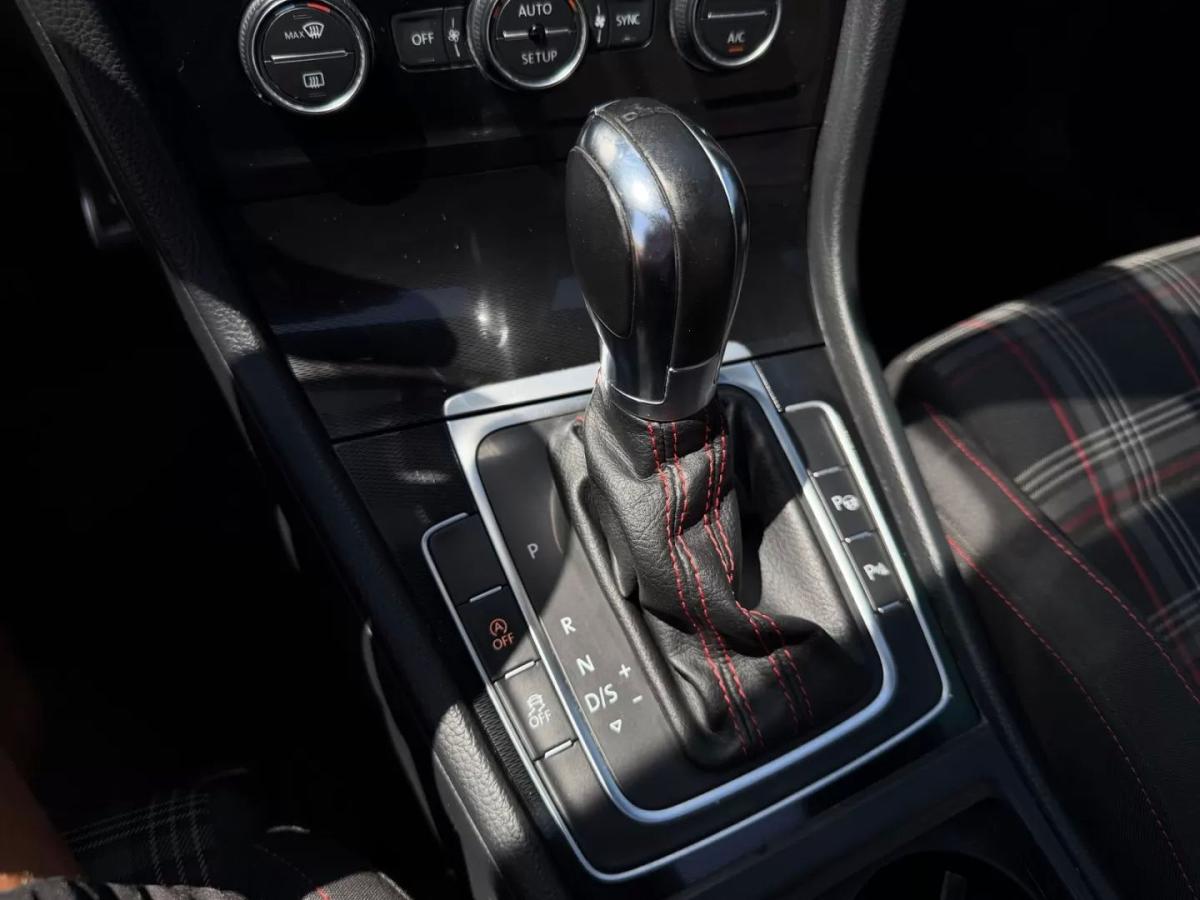 volkswagen-golf-2013-gasolina-1984cc