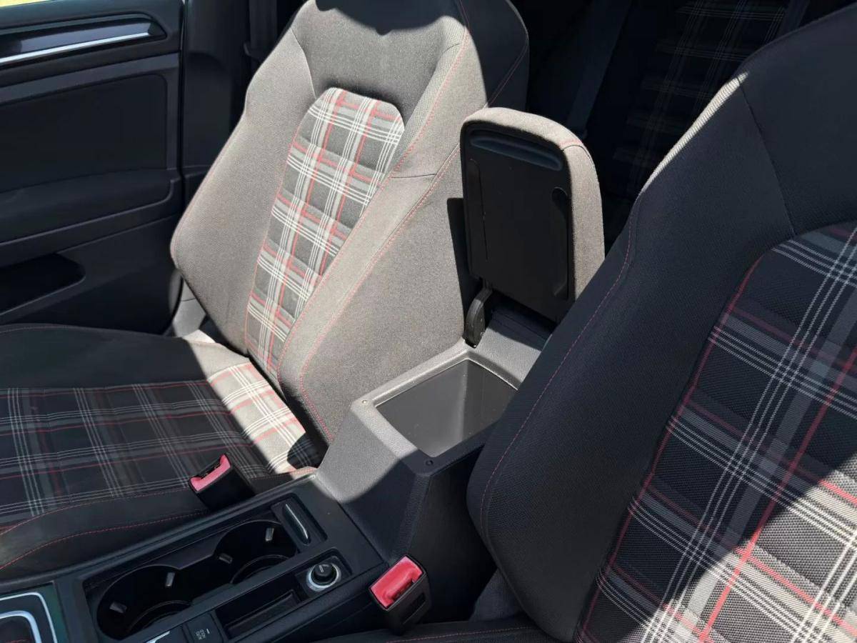 volkswagen-golf-2013-gasolina-1984cc