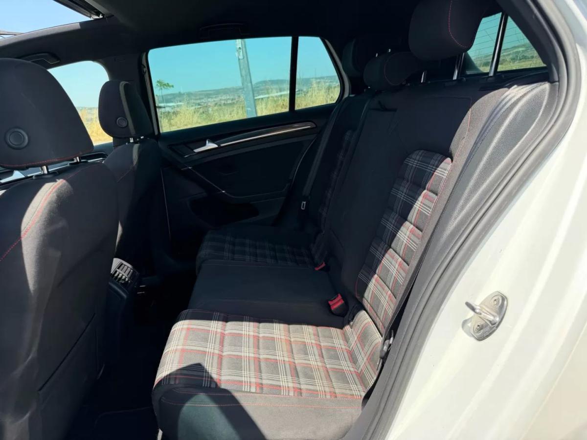 volkswagen-golf-2013-gasolina-1984cc