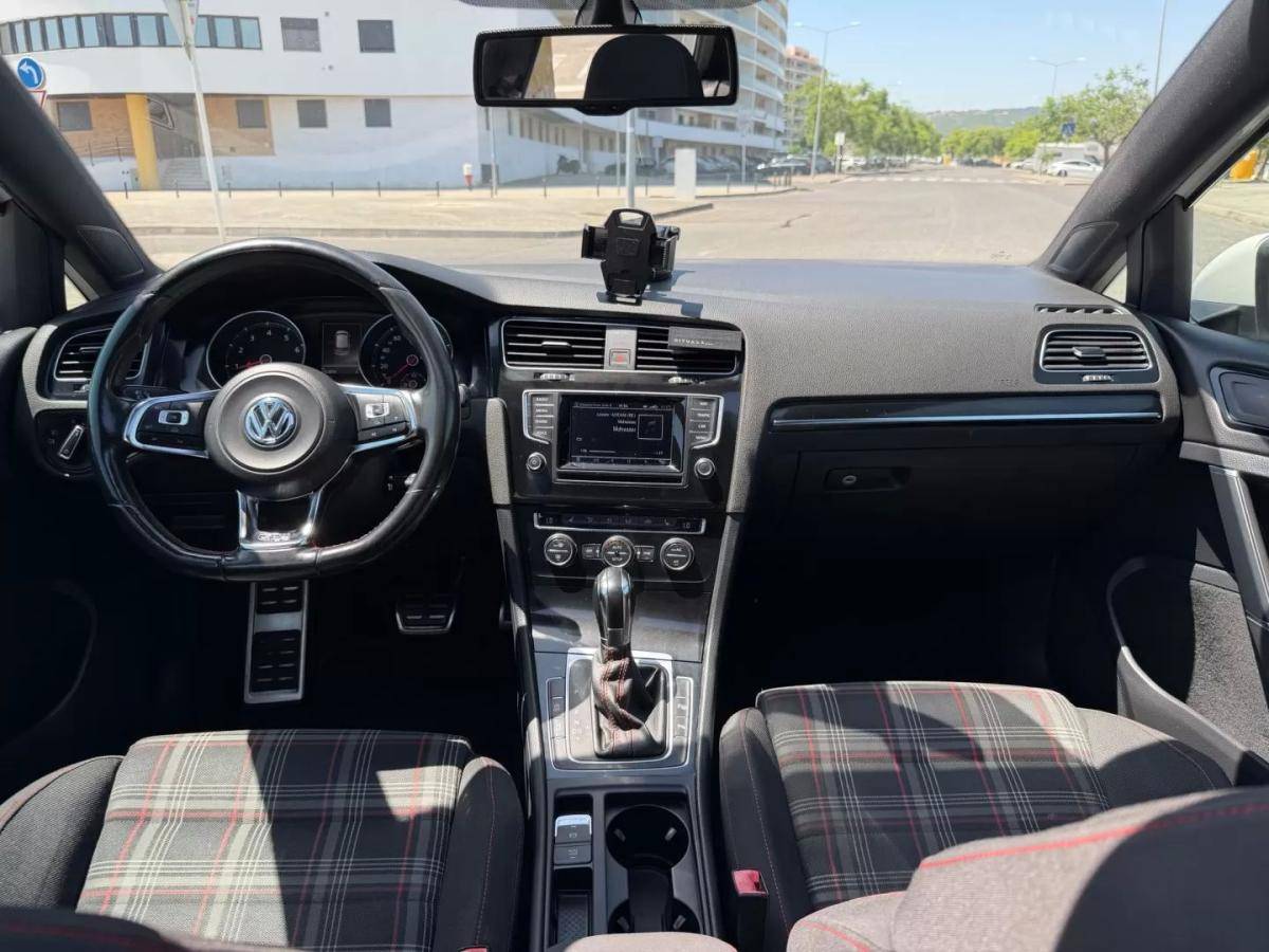 volkswagen-golf-2013-gasolina-1984cc