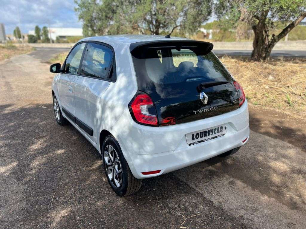 renault-twingo-2022-eletrico-200cc