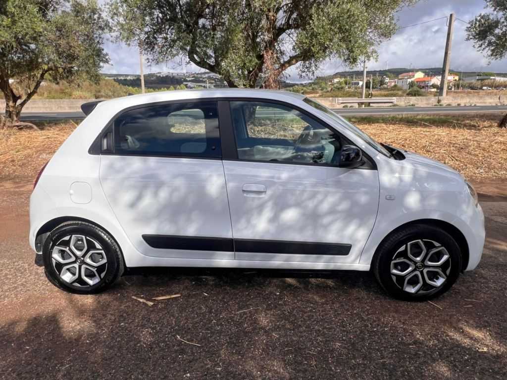 renault-twingo-2022-eletrico-200cc