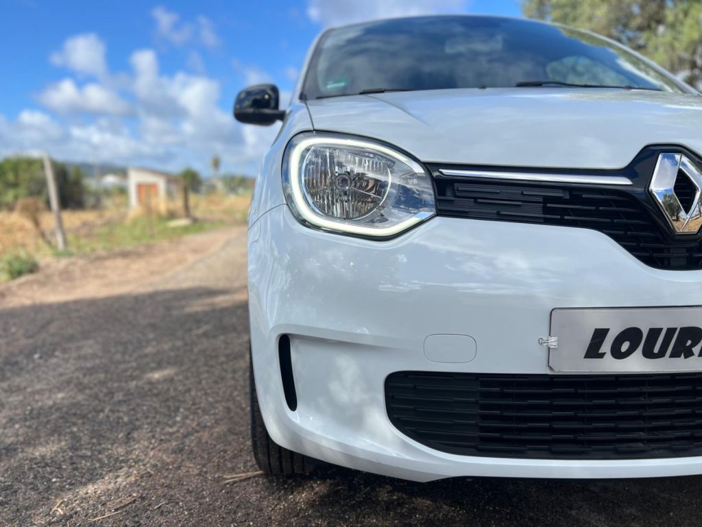 renault-twingo-2022-eletrico-200cc