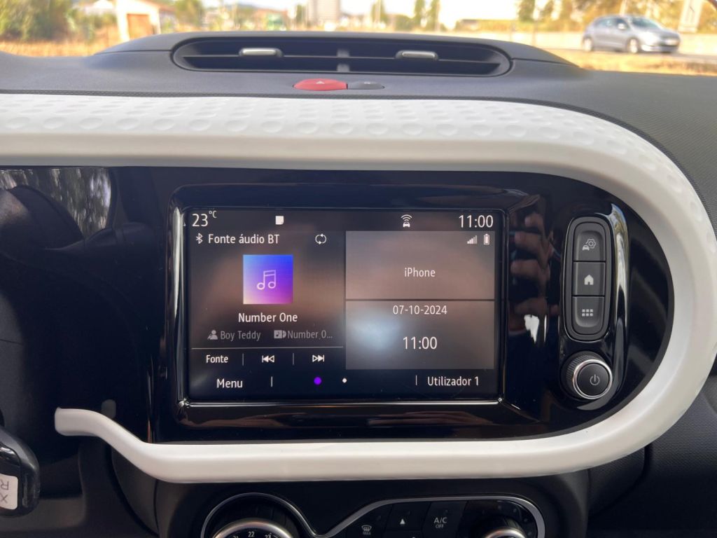 renault-twingo-2022-eletrico-200cc