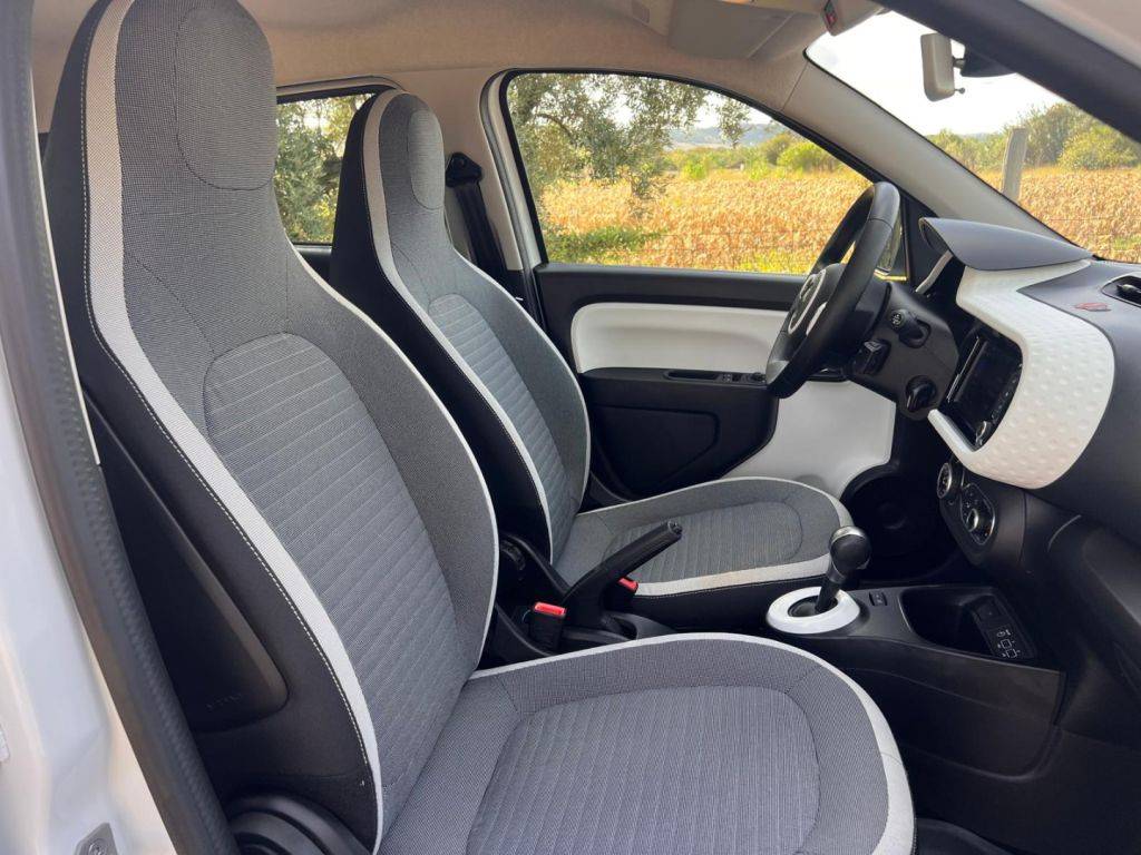 renault-twingo-2022-eletrico-200cc