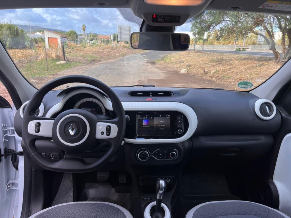 renault-twingo-2022-eletrico-200cc