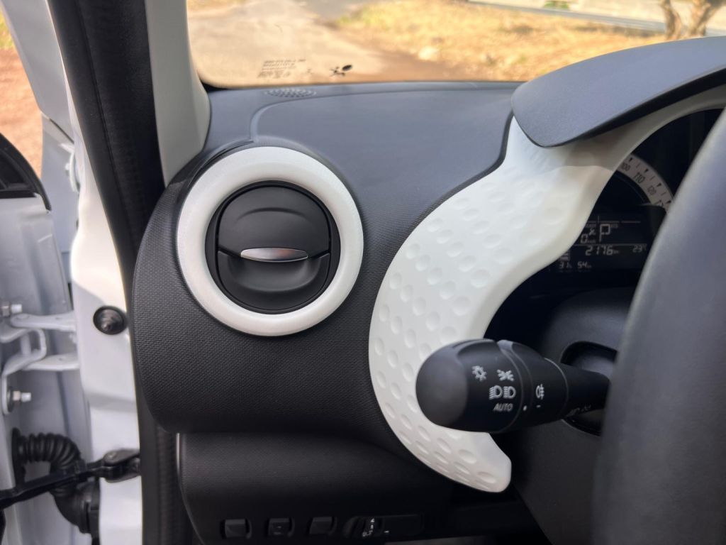 renault-twingo-2022-eletrico-200cc