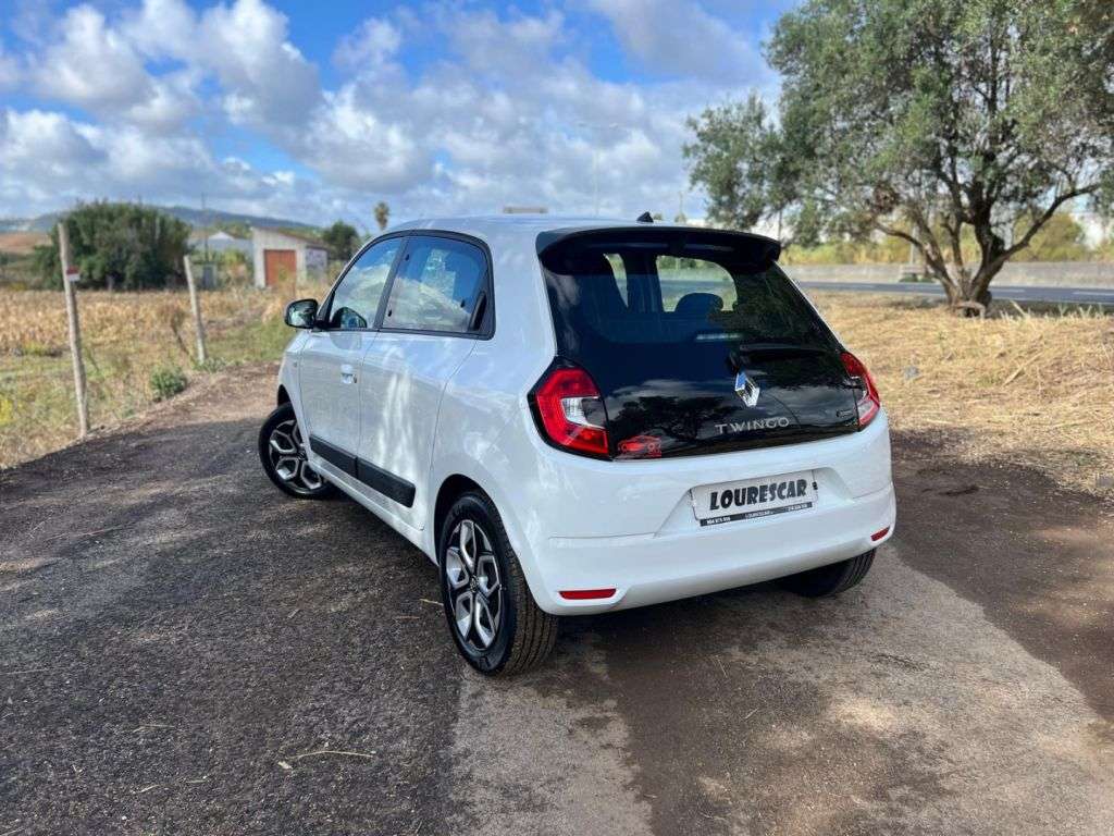 renault-twingo-2022-eletrico-200cc