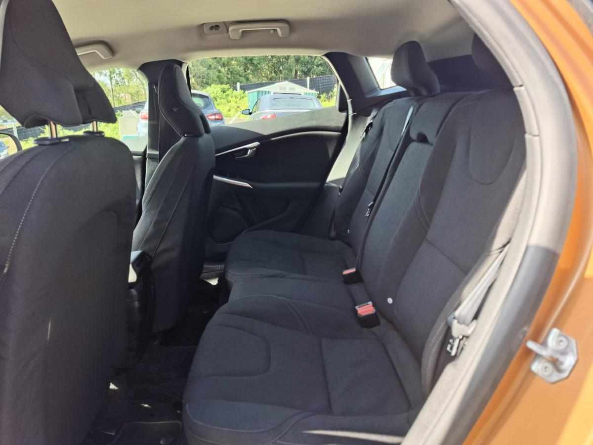 volvo-v40-1-6-d2-2013-diesel-1560cc