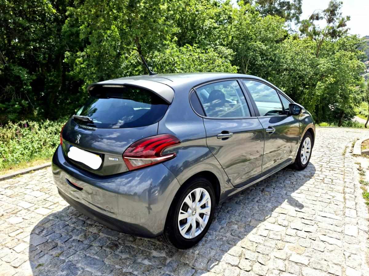 peugeot-208-1-6-bluehdi-2015-diesel-1560cc
