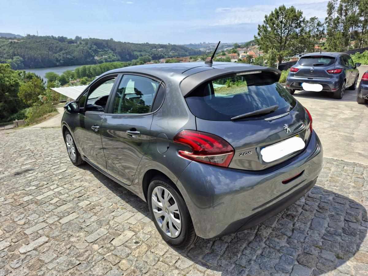 peugeot-208-1-6-bluehdi-2015-diesel-1560cc