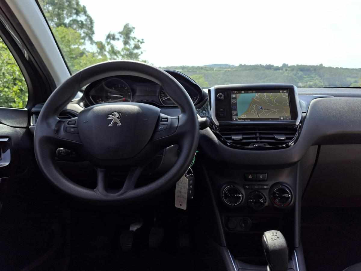 peugeot-208-1-6-bluehdi-2015-diesel-1560cc
