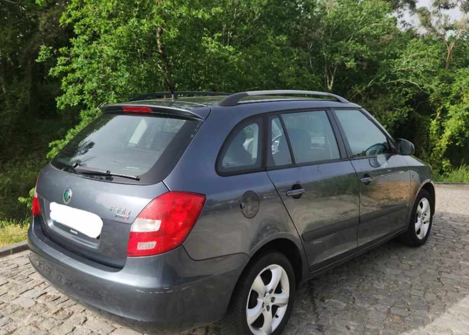 skoda-fabia-1-2-htp-2009-gasolina-1198cc