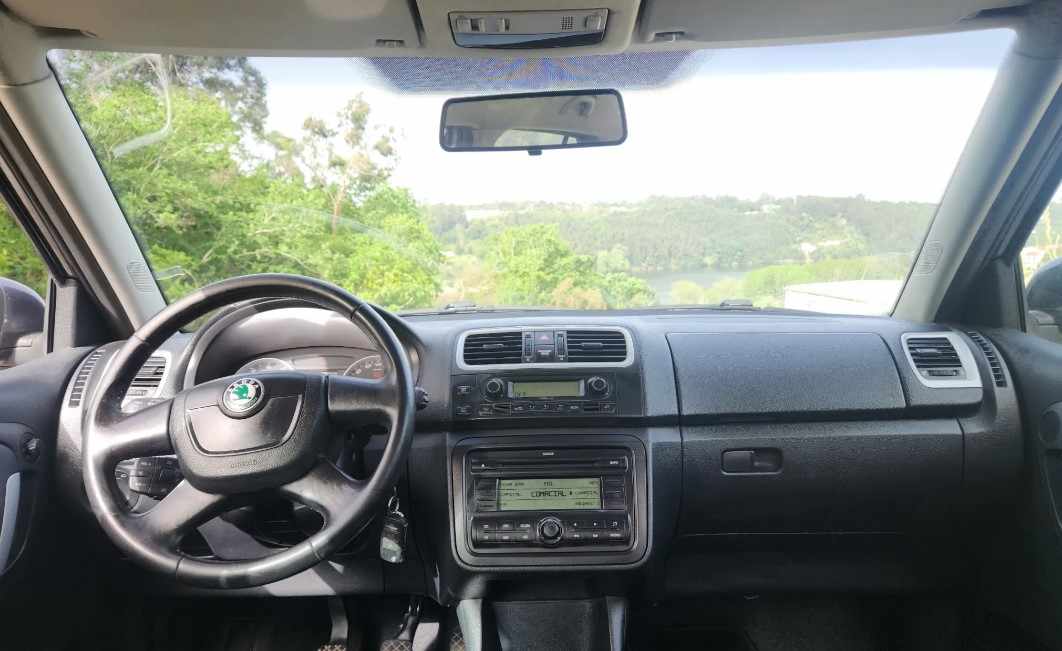 skoda-fabia-1-2-htp-2009-gasolina-1198cc