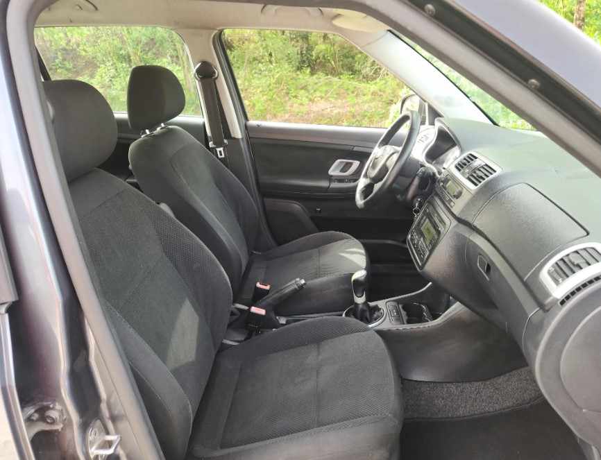 skoda-fabia-1-2-htp-2009-gasolina-1198cc