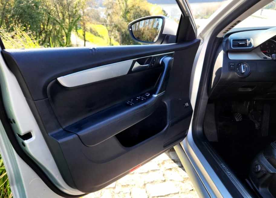 volkswagen-passat-2-0-tdi-2012-diesel-1968cc
