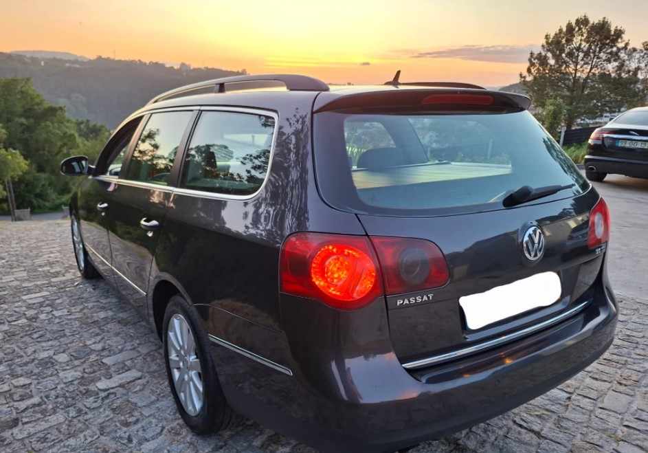 volkswagen-passat-variant-1-6-2010-diesel-1598cc
