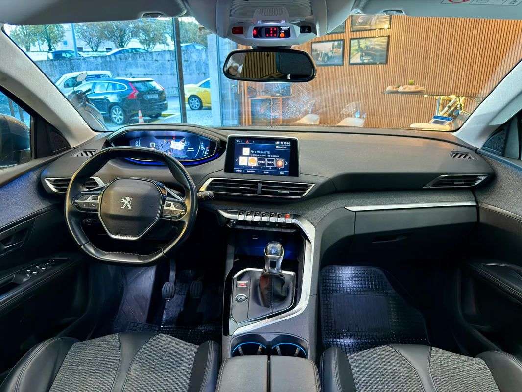 peugeot-5008-2020-diesel-1499cc