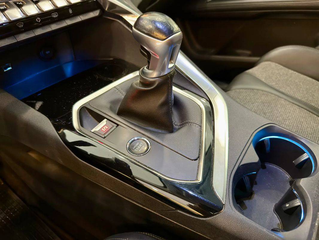 peugeot-5008-2020-diesel-1499cc