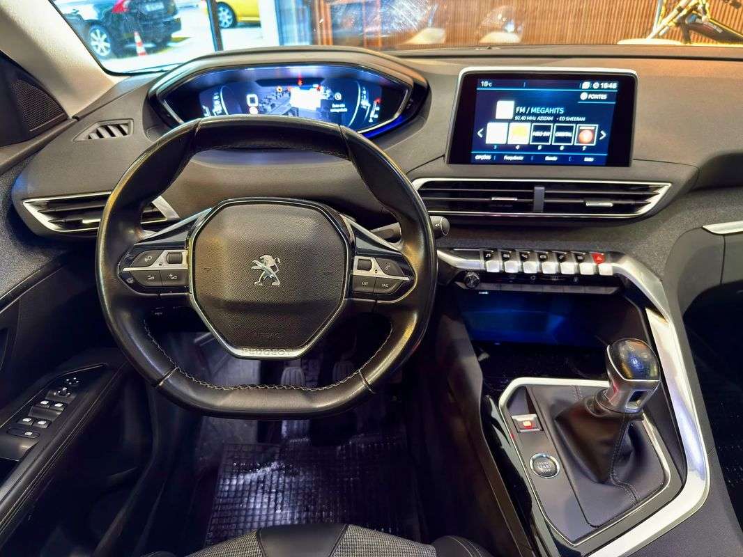 peugeot-5008-2020-diesel-1499cc