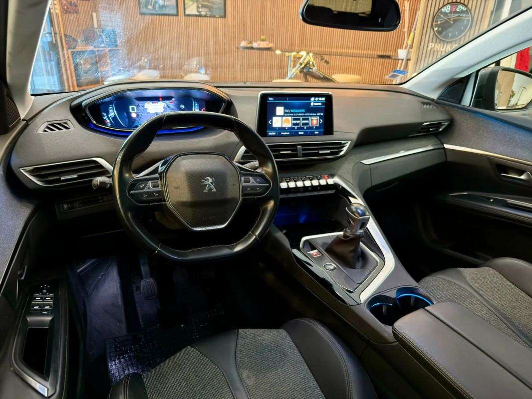 peugeot-5008-2020-diesel-1499cc