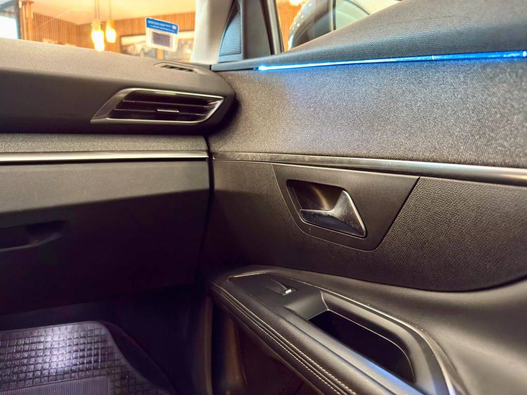 peugeot-5008-2020-diesel-1499cc