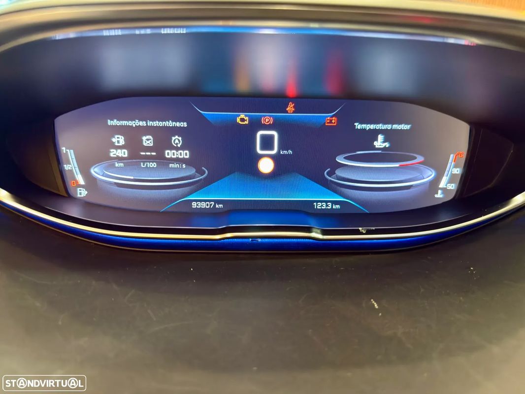 peugeot-5008-2020-diesel-1499cc